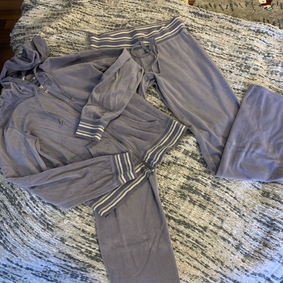 Victoria's Secret Pants - Victoria Secret velour sweatpants outfit athletic